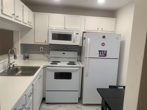 apt-214-9081 Lime Bay Blvd, Tamarac, FL, 33321-8627 | Card Image