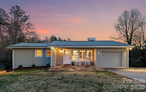 338 Hawthorne Dr, Brevard, NC, 28712-3493 | Card Image