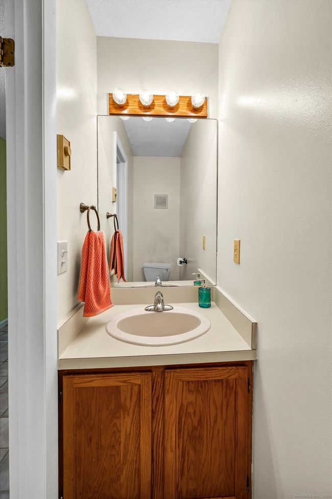 APT-157 - 745 Merrow Road, Condo with 2 bedrooms, 2 bathrooms and 2 parking in Coventry CT | Image 10
