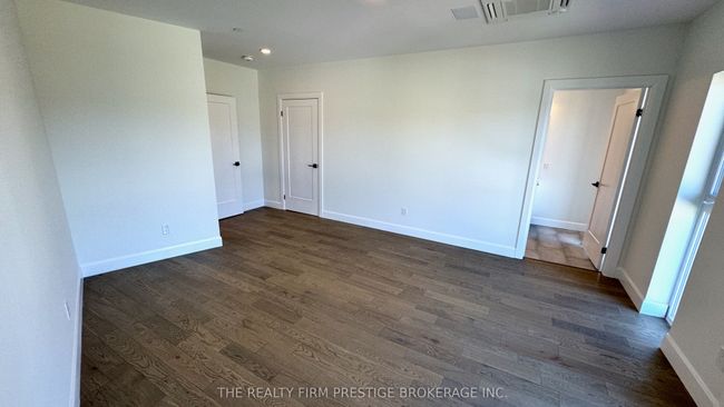 B118 - 2082 Lumen Dr, Condo with 2 bedrooms, 3 bathrooms and 1 parking in London ON | Image 6