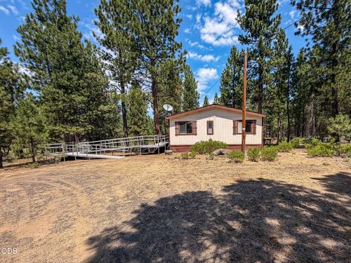 15640 Cornell Dr, La Pine, OR, 97739-9602 | Card Image
