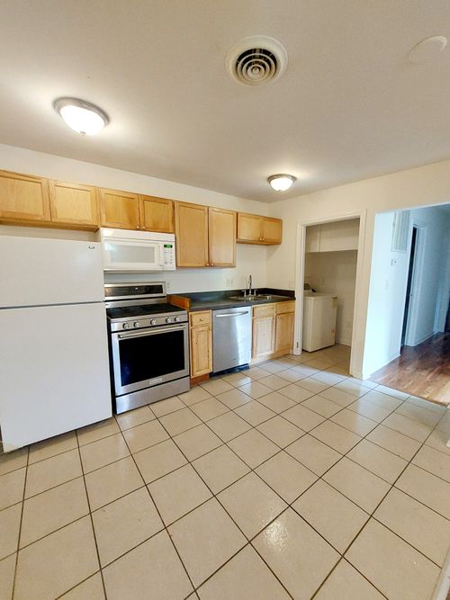 apt-c-923 Hospital Dr, Madison, TN, 37115-5062 | Card Image