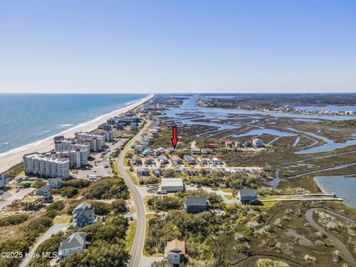 231 Sand Piper Dr, N Topsail Beach, NC, 28460-9536 | Card Image