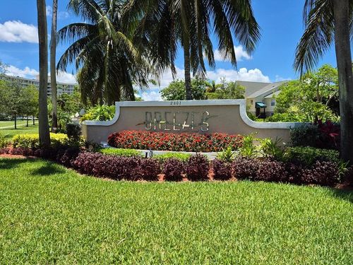 205-2823 N Course Dr, Pompano Beach, FL, 33069-3079 | Card Image