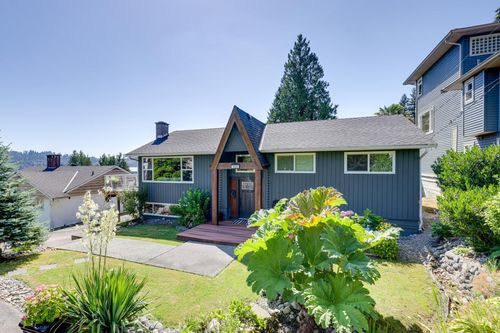 124 Jacobs Rd, Port Moody, BC, V3H2Z9 | Card Image