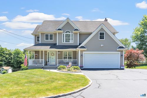 11 Ten Coat Ln, Shelton, CT, 06484-2286 | Card Image