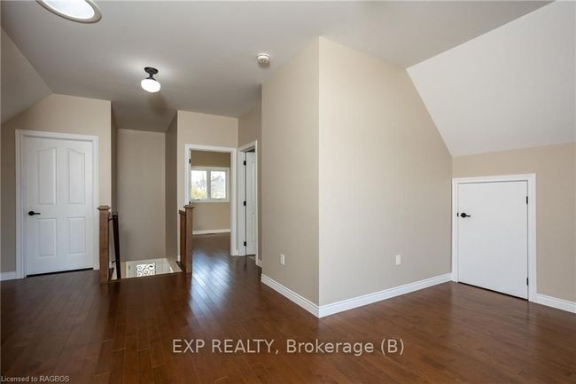 85621 7 Sideroad, House other with 2 bedrooms, 2 bathrooms and 10 parking in Meaford ON | Image 24