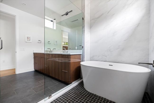 3313 Bonnie Rd, House other with 4 bedrooms, 4 bathrooms and 3 parking in Austin TX | Image 18