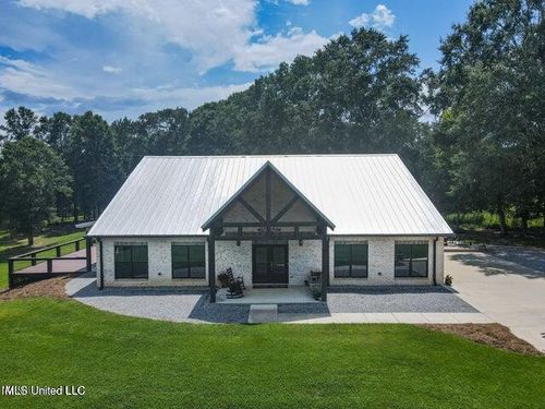 1548 Highway 43 S, Pelahatchie, MS, 39145-3436 | Card Image