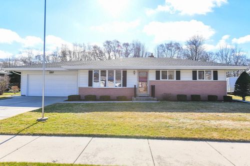 257 Mohawk Road, Janesville, WI, 53545 | Card Image