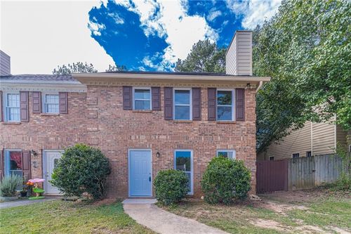 790 Indian Lake Dr Nw, Lilburn, GA, 30047-6801 | Card Image