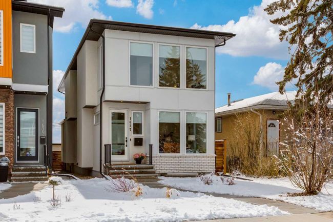 1637 23 Avenue Nw, Home with 4 bedrooms, 3 bathrooms and 2 parking in Calgary AB | Image 1