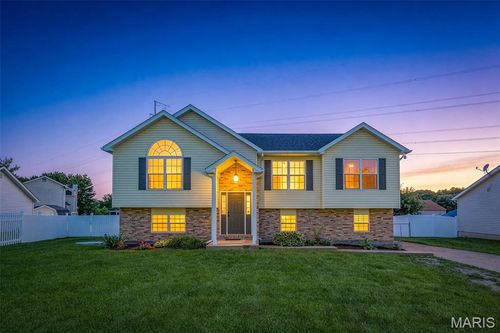 4204 W Rock Creek Road, High Ridge, MO, 63049 | Card Image