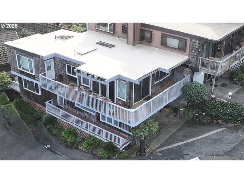 8-222 Del Norte Ln, Brookings, OR, 97415-9072 | Card Image
