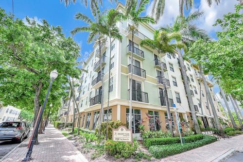 201b-1900 Van Buren St, Hollywood, FL, 33020-5002 | Card Image