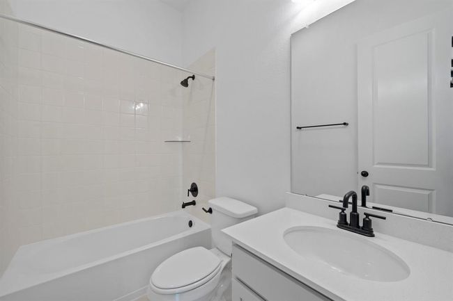Note: Sample product photo. Actual exterior and interior selections may vary by homesite. Photo may be virtually staged | Image 11