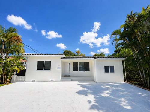 4220 Sw 14th St, Miami, FL, 33134 | Card Image