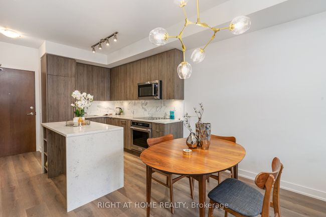 531 - 38 Iannuzzi St, Condo with 2 bedrooms, 1 bathrooms and 1 parking in Toronto ON | Image 4