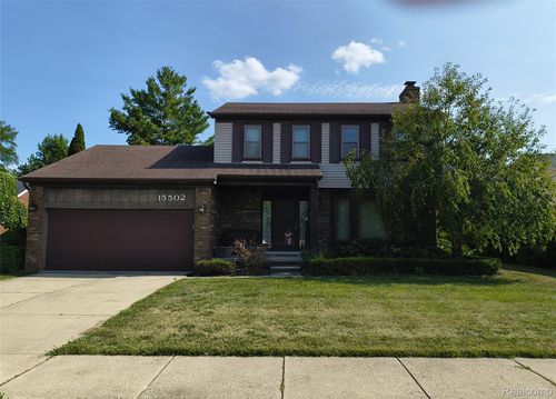 15502 Masonic, Fraser, MI, 48026-2615 | Card Image