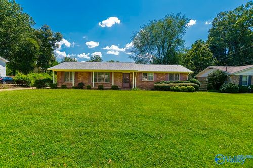 213 Jones Valley Dr Sw, Huntsville, AL, 35802-1723 | Card Image