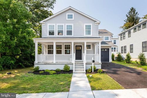 129 Rockland Ave, NARBERTH, PA, 19072-2422 | Card Image