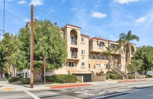 211-6100 Rugby Ave, Huntington Park, CA, 90255-7136 | Card Image
