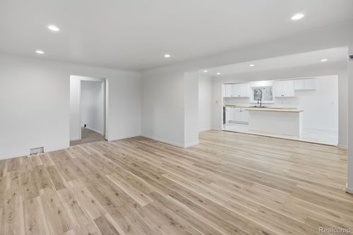 2907 Lovington Dr, Troy, MI, 48083-4481 | Card Image