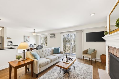 c-7014 Fortune Drive, Middleton, WI, 53562 | Card Image