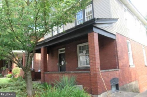 26 1st St, Irwin, PA, 15642-3302 | Card Image