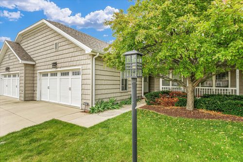 1707 Lydia Ct, Urbana, IL, 61802-9444 | Card Image