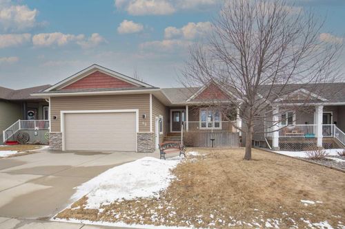 45 Emily Cres, Lacombe, AB, T4L0C8 | Card Image