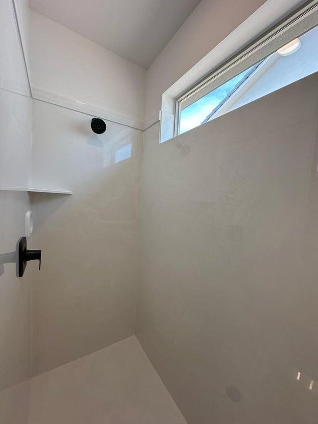 525 MLS 15 | Image 23