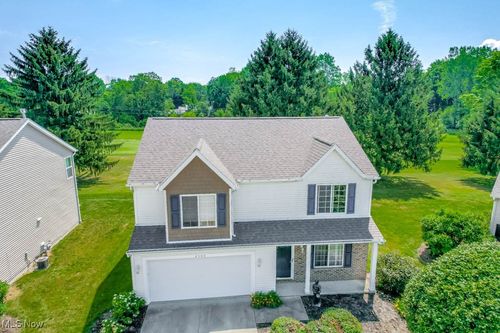 2500 Marlborough Dr, Uniontown, OH, 44685-8189 | Card Image