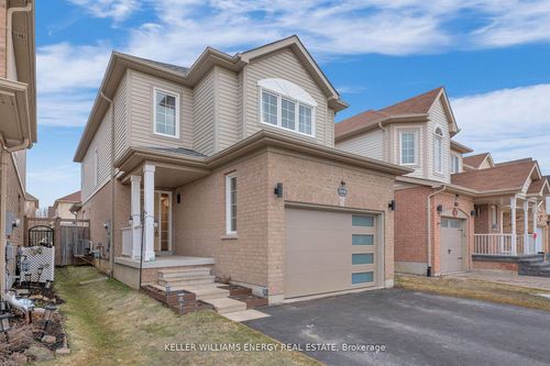 1379 Wadebridge Cres, Oshawa, ON, L1K3B1 | Card Image