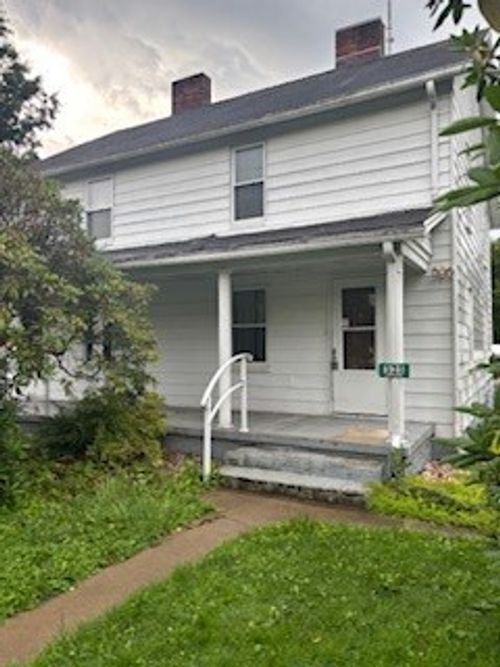 325 Back Street, Mt. Pleasant Twp - WML, PA, 15666 | Card Image
