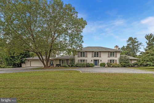 440 Montpelier Rd, GREAT FALLS, VA, 22066-3113 | Card Image