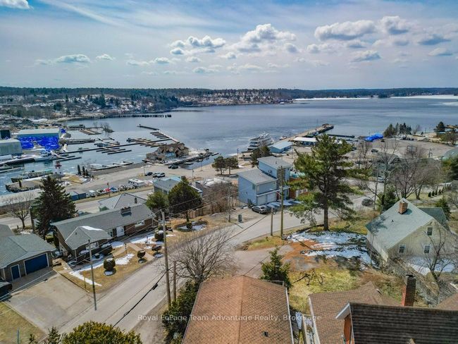 2 Belvedere Ave, House other with 3 bedrooms, 2 bathrooms and 3 parking in Parry Sound ON | Image 37