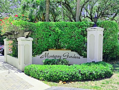 apt-22-8605 Sw 68th Ct, Pinecrest, FL, 33156-1142 | Card Image