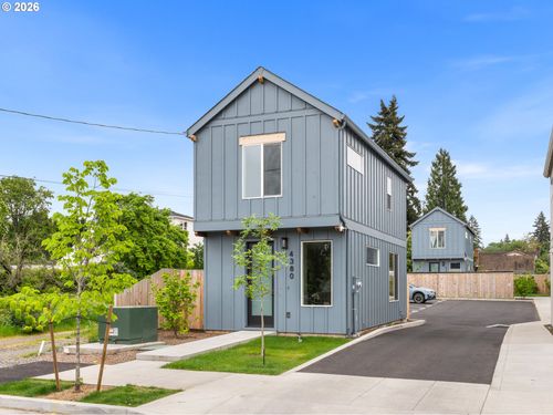 4380 Ne Going St, Portland, OR, 97218-1624 | Card Image