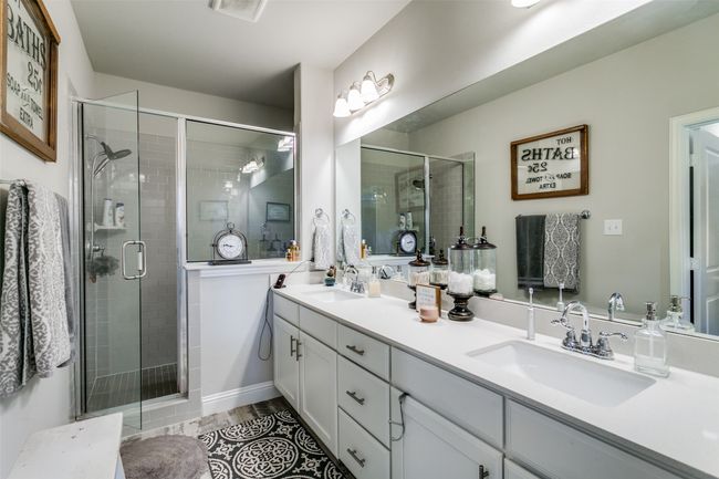 1052 Foxglove Dr, Townhouse with 3 bedrooms, 3 bathrooms and null parking in Carrollton TX | Image 17