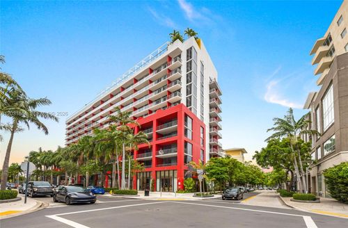 1013-90 Ne 32nd St, Miami, FL, 33137-5692 | Card Image