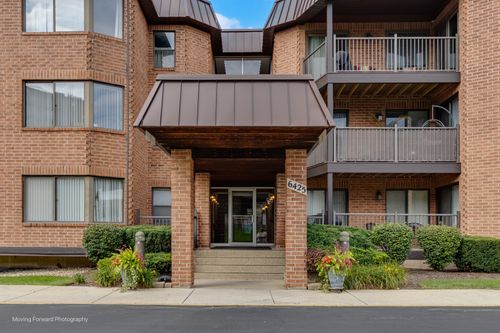 apt-318-6425 Clarendon Hills Rd, Willowbrook, IL, 60527-2130 | Card Image