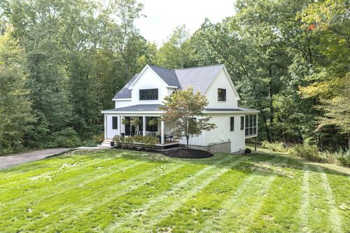 119 Acorn St, Millis, MA, 02054-1410 | Card Image