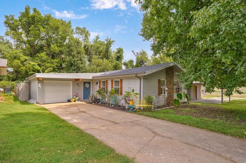 2633 W Phelps St, Springfield, MO, 65802-4547 | Card Image