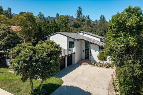 4425 Park Alisal, Calabasas, CA, 91302-1781 | Card Image