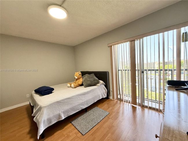 APT-507 - 8550 N Sherman Cir, Condo with 2 bedrooms, 2 bathrooms and null parking in Miramar FL | Image 12