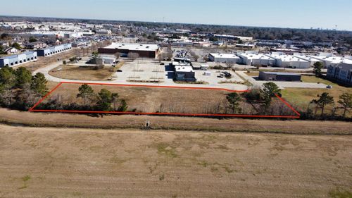 6150-6170-6180-muela-cr-6160 Muela Creek, Beaumont, TX, 77706 | Card Image