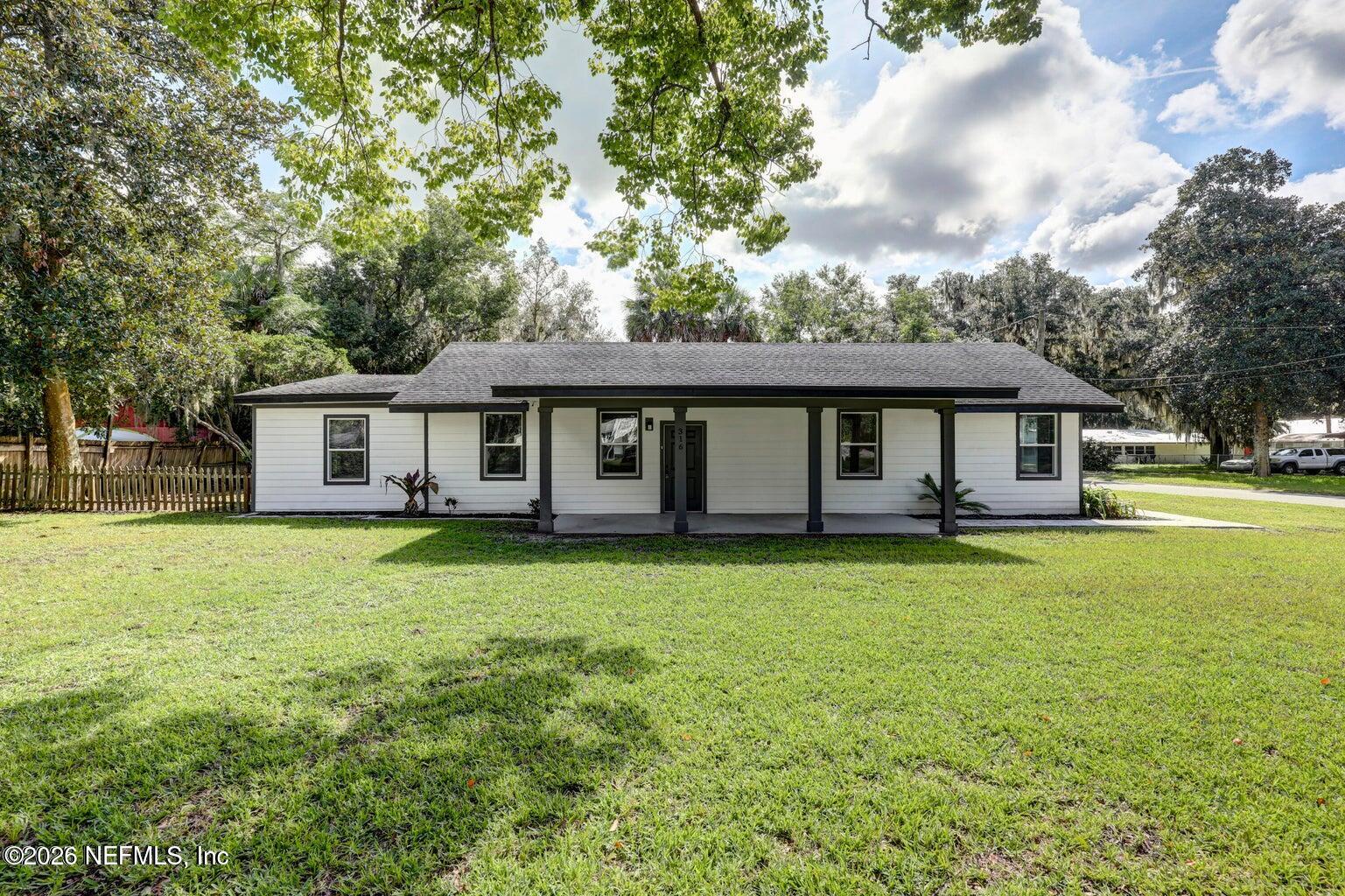 Residential Lease in Green Cove Springs 2