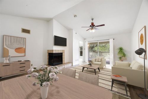 106-2450 Wickersham Ln, Austin, TX, 78741-4744 | Card Image