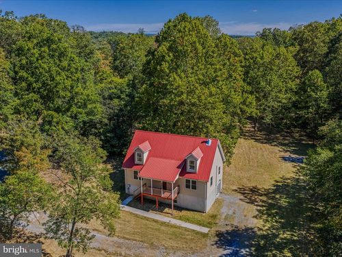 251 Rock Gap Rd, BERKELEY SPRINGS, WV, 25411-6917 | Card Image